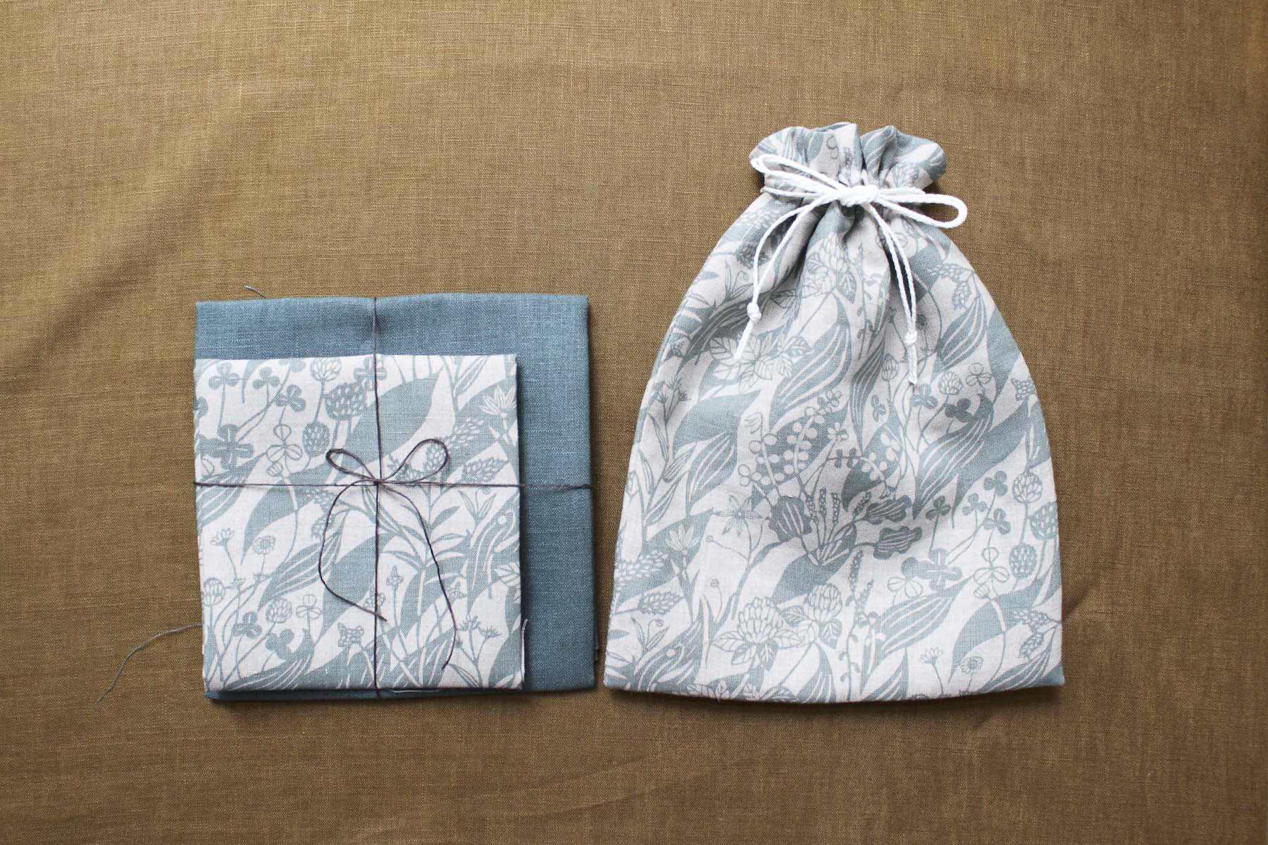 リネンプリントお隣草<br />巾着セットフラックスグリーン